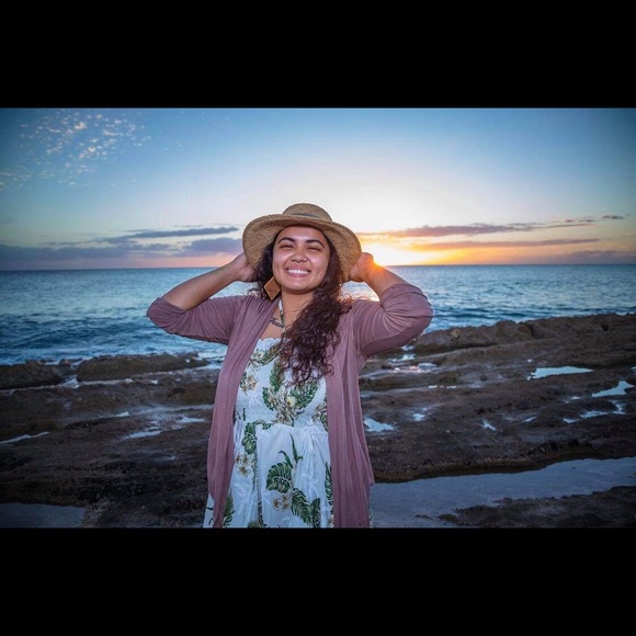 Meet your Posher, Tiana - Picture 1 of 1